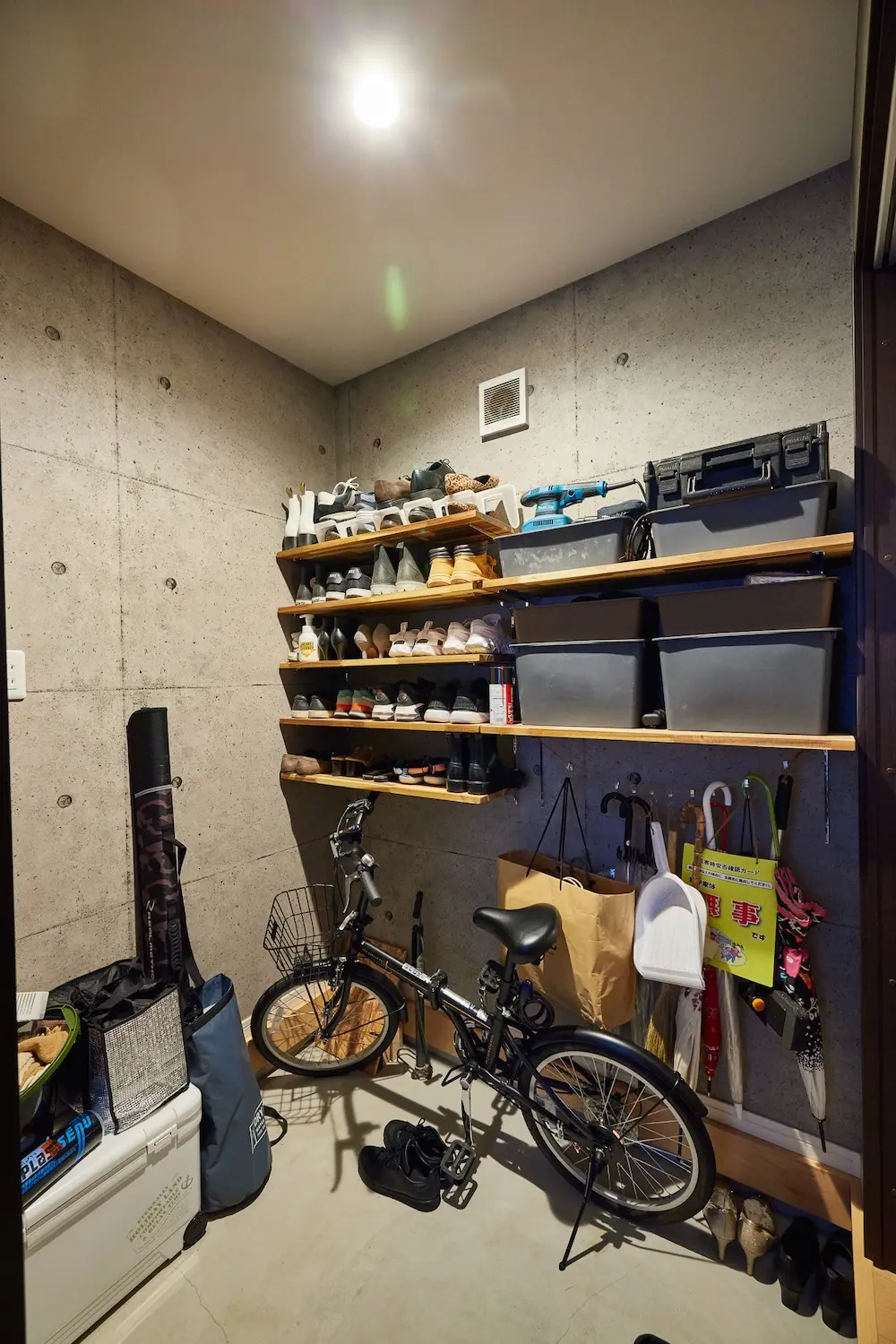 モダンな住宅の部屋
