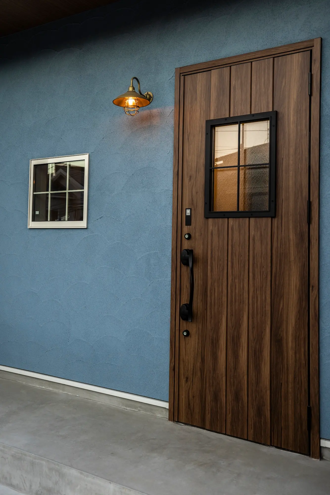 デザイナーズ注文住宅の玄関