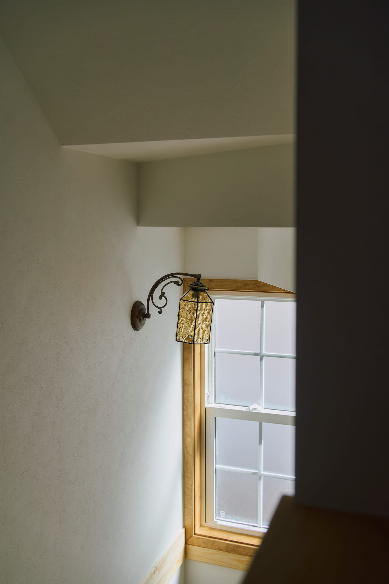 横浜の工務店による異国の風を纏う、一生ものの邸宅：お客様のご要望を細やかに汲み取って慎重に配置された部品たち